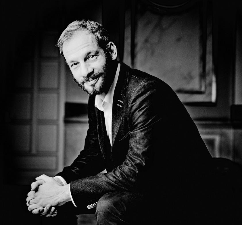 Dima Slobodeniouk Musikvereinissa, Kuninkaallisen Concertgebouw-orkesterin kanssa Amsterdamissa, Rotterdamin filharmonikkojen kanssa ja Baijerin valtionorkesterin kanssa Münchenissä.