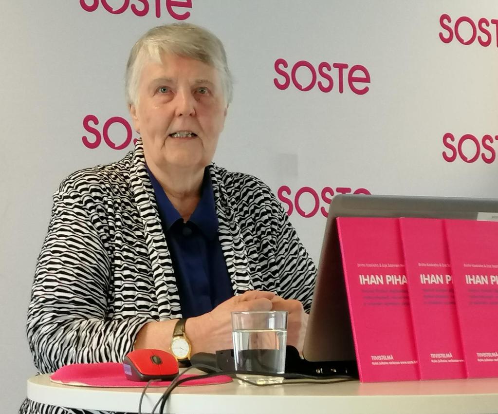Digimaailmasta on tullut varsinainen riesa, vaikka sen pitäisi auttaa, palvella ja helpottaa kansalaisten elämää.