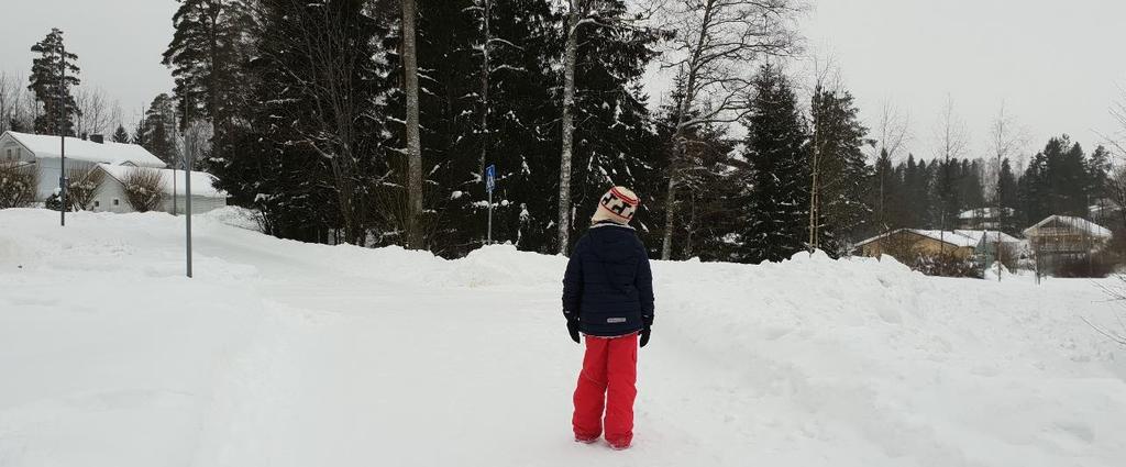 Sisältö Tarkkaamattomuus, tarkkaavaisuus ja tilannetietoisuus Lapset liikenteessä: kehittymättömyys