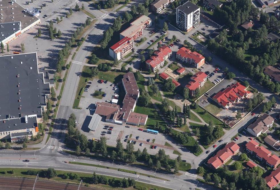 3 LÄHTÖKOHDAT 3.1 Selvitys suunnittelualueen oloista Suunnittelualue sijaitsee Kokkolan keskustan tuntumassa. Tontilla on nykyisin huoltoasema ja motelli.