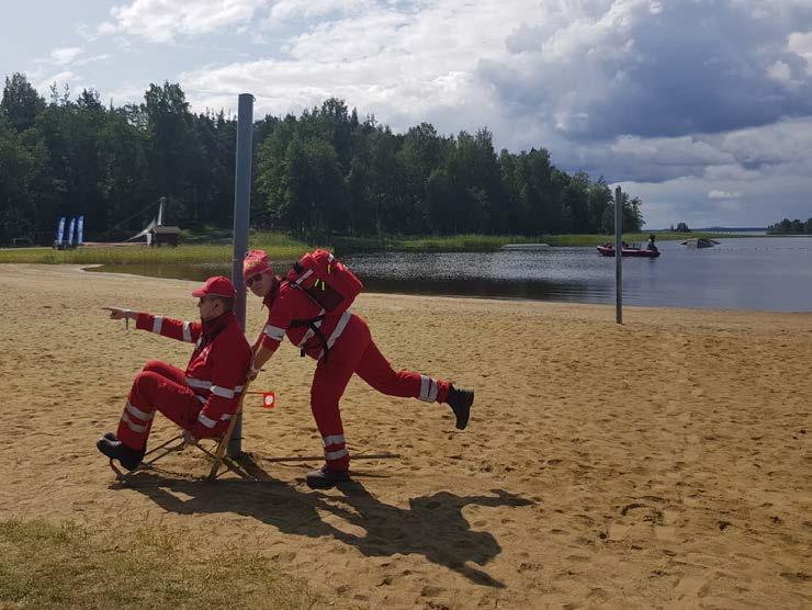 ENSIAPUPÄIVYSTÄJÄN KERTAUS Kuva: Sari Salmi Päivän aikana kerrataan ensiapu- ja päivystysasioita pääasiassa harjoitusten kautta. Kertaamaan ovat tervetulleita kaikki ensiapuryhmäläiset.