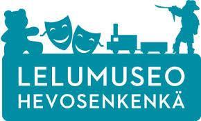 27 LELUMUSEO HEVOSENKENKÄ (WEEGEE): ERIKOISNÄYTTELY: MENOPELILEIKKI 26.3.2019 7.3.2021 Lähde lentäjän, merikapteenin tai konduktöörin matkaan!