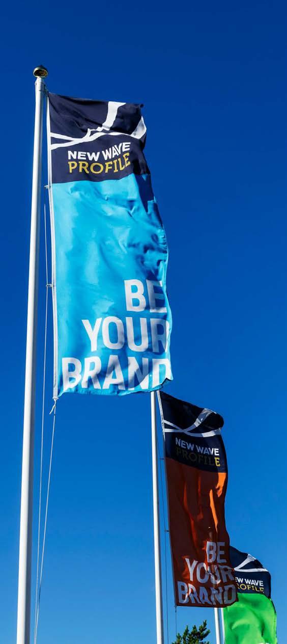 BEACHFLAG XXL Tukeva kannettava lipputeline, jossa on teleskooppitanko. Teleskooppitoiminnon ansiosta tangon korkeutta voidaan säätää jopa 5,5 metriin.