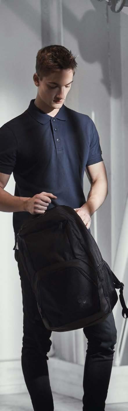 CRAFT TRANSIT BACKPACK 25 L Käytännöllinen reppu jokapäiväiseen käyttöön. Kaksi päätaskua, joista toisessa pehmuste tietokoneelle/ tabletille.