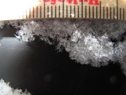 roof Snow depth (cm): 30 Air temperature: +5 C, half cloudy Surface crystals: RGlr, MFcl, large rounded