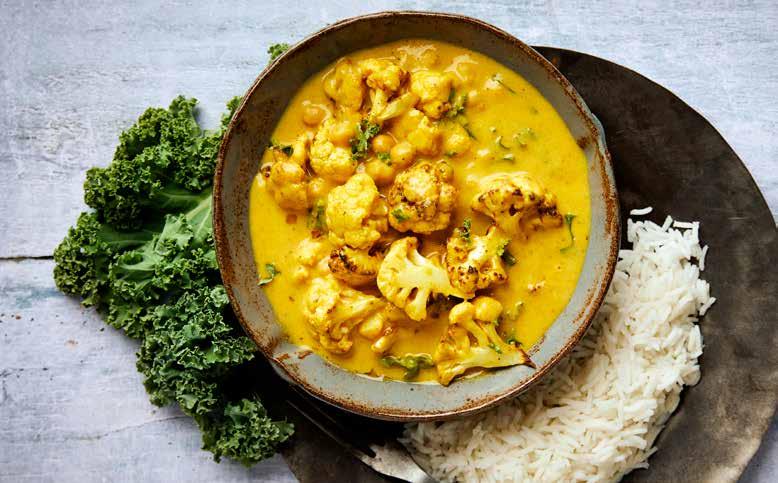10 hengelle Kukkakaalikorma Mieto intialainen korma-kastike sopii kana-, kasvis- ja kalaruokien maustamiseen. Kasviksia vaihtelemalla saat helposti vaihtelua curryyn.
