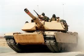M-1 Abram tank 954 litraa/tunti 331 992 litraa/tunti/divisioona (348 tankkia) Irakissa sodan aikana 1838 tankkia