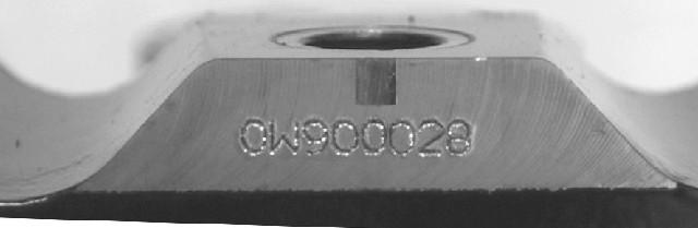 Brvo-peräpeilin srjnumero on leimttu Brvo-peräpeilisennelmn U-pultin kilpeen.