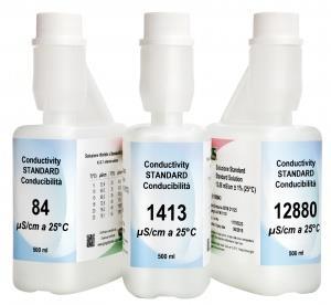 lasipullossa: 5 µs/cm ±0,1 /+25 C DFM-todistuksella 5 µs/cm ±0,1 /+25 C N.I.S.