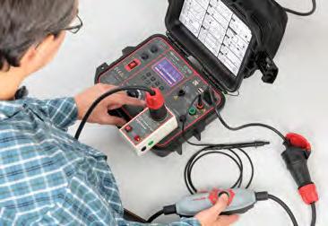 tehokerroin (cos φ) Virtamittaus ulkoisella virtapihdillä Automaattinen kannettavien VVS:ien testaaminen (PRCD, PRCD-S, PRCD-S +, PRCD-K) Kätevä ohjelmisto es control professional on saatavana