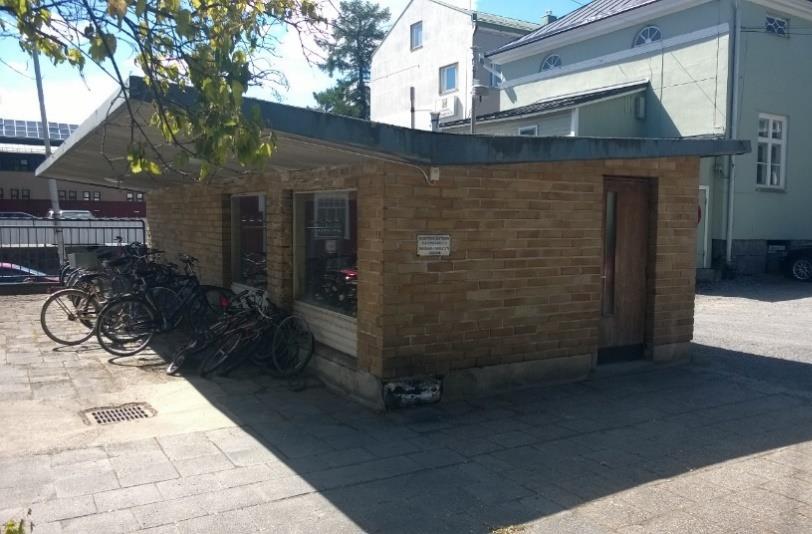 Se sijaitsee riittävän etäällä vilkasliikenteisistä kaduista ja teistä sekä teollisuuslaitoksista siten, että yksittäinen päästölähde ei välittömästi pääse vaikuttamaan epäpuhtauksien pitoisuuksiin