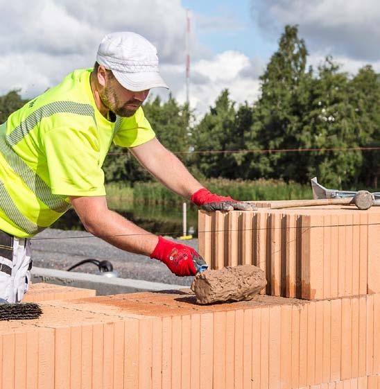 Laadukas sisäilma ympäri vuoden Poroton-kennoharkkoseinä on kaikista kivirakenteisista rakennusmateriaaleista nopeimmin kuivuva ja siten kosteusteknisesti turvallinen jo rakentamisvaiheesta alkaen.