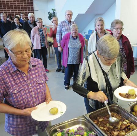 Sastamalassa sijaitsevan hoivakodin, Tupahoivan omassa keittiössä hyödynnetään vuodenaikoja ja satokalenteria ja käytetään paikallisten yrittäjien tuotteita.