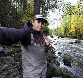 fi @Kugez Eränkävijän elämää Arttu Kuiri, 21, Kerava En jaa kuvia läheskään jokaiselta kalareissulta. Tyhjiäkin reissuja tulee aina jonkin verran, enkä usko niiden kiinnostavan ketään.