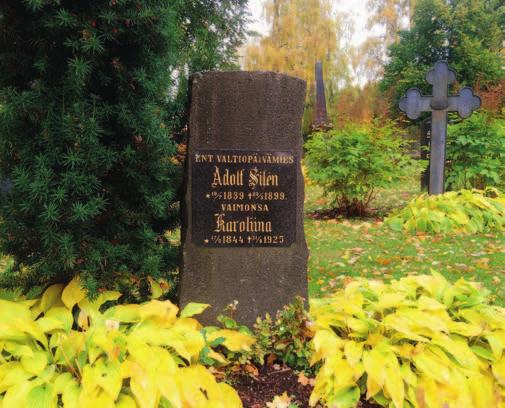 43 Silenin ja Laurellin haudat Ent. valtiopäivämies Gustaf Adolf Silen, 1839 1899 Gustaf Adolf Silen oli kanttori Gustaf Omenius Silenin poika Kuurikan Kukkolasta.