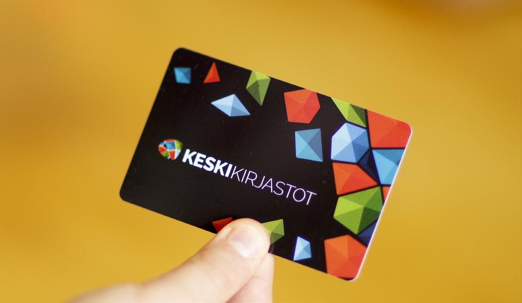 Lapsella voi olla oma kirjastokortti. Alle 15-vuotias lapsi saa kortin huoltajan luvalla. Huoltaja on vastuussa lapsen lainoista ja maksuista. Kirjastokortti on henkilökohtainen.