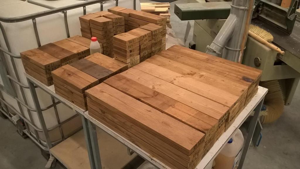 17 Kuva 9. Hankkeen koemateriaalia katkottuna jatkotesteihin. Thermo-D männyt paketista V1108940 ja Thermo-D kuuset paketista V1108938.