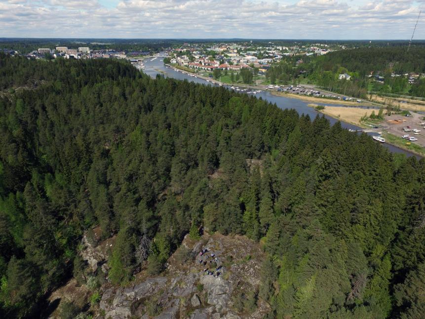 Luontoarvojen säilyttäminen Luontoarvojen perustana KKP:ssa Luonnon monimuotoisuus Luontoalueiden yhtenäisyys Harvinaisten lajien elinympäristöt Kulkijalle käyttö liittyy alueen arvoihin
