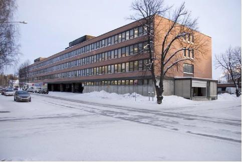 Vanha Kettuvaara (ma/km nro 135), Joensuu Karsikon sahan ja puutavaran lastauspaikan sekä Pekkalan sahan työllistävästä vaikutuksesta syntyi Kettuvaaralla 1900-luvun alussa työväestön asuntoalue.
