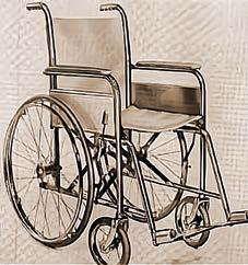1912 - Invalid-kolmipyörä 3-pyöräiseen pyörätuoliin lisättiin pieni polttomoottori, nimeltään Invalid Tricycle (Invalidi kolmipyörä).