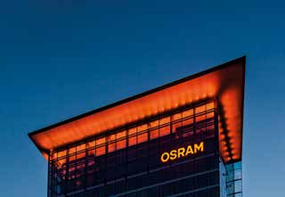 Menestystekijät Rexel & OSRAM Paras ratkaisu löytyy yhdessä OSRAM ja Rexel ovat tehneet yhteistyötä jo usean vuoden ajan. Yrityksiä yhdistää kyky tuottaa tehokkaita ratkaisuja.