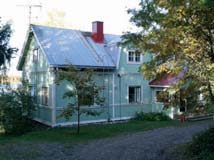 Törmälä Valintaperuste: M Kuuluu RKY v. 2009 aluerajaukseen Kasurisen paja Hirsirakennus, siirretty pajaksi v. 1921 Valintaperuste: H, M Kirkon lähistöllä sijaitseva ns.