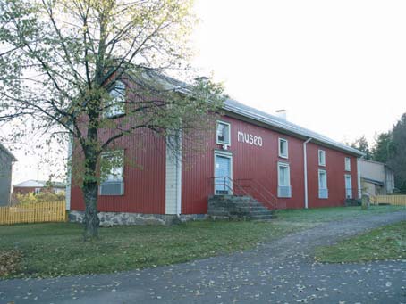 Kotiseutumuseo Vanhin osa on vuodelta 1848, laajennus 1900-luvun alussa Valintaperuste: R, H, M Museo on alun perin rakennettu viljamakasiiniksi, jonka vanhin osa on vuodelta 1848.