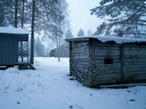 Varpaisjärvellä sijaitsevassa Korkeakoskessa on betoninen 70 m:n pituinen, viitisen metriä leveä uittoränni 1940-1950-luvuilta.