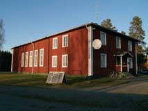 Manttu Suunnittelija rakennusmestari Esko Puranen, rakennettu v. 1935, peruskorjaus v. 1986 Tervoon valmistui paikkakuntalaisen rakennusmestari Esko Purasen suunnittelema suojeluskuntatalo v. 1935. Taloa kutsuttiin tällöin Suojaksi, kunnes se suojeluskuntalaitoksen lakkauttamisen jälkeen v.