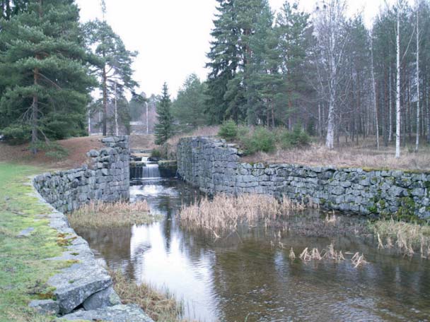 Taipaleen kanava, kuva: Arkkitehtitoimisto Hannu Puurunen Oy 17 VARKAUS Taipaleen kanavat Kolme eri kanavaa rakennettu v. 1835-1840, v. 1867-1871, v.