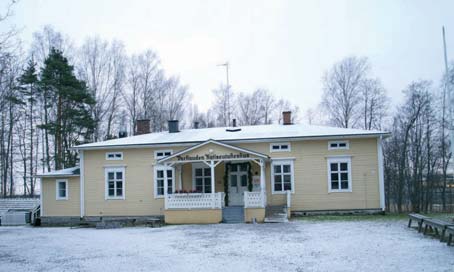 Päiviönsaari Vanhin rakennuskanta ruukin ajalta, H Valtakunnallisesti merkittävä, RKY v. 2009. Varkauden kaupunki alkoi muotoutua Päiviönsaaressa v. 1820 toimintansa aloittaneen ruukin myötä.