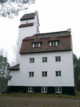 Kangaslammin Kirkonkylä Valintaperuste: R, H,M Valtakunnallisesti merkittävä, RKY v. 2009 Kuvaus Kangaslammin kirkonkylässä on säilynyt 1900-luvun alun kirkonkylän rakennetta.