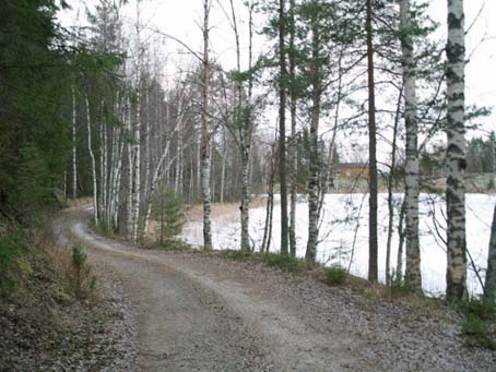 Huuhinsaari, kuva: Arkkitehtitoimisto Hannu Puurunen Oy Huuhinsaari (rakennukset ja alue inventoimatta) Huuhinsaari on Heposelän länsirannan tuntumassa sijaitseva saari näkymäetäisyydellä Ala-Erolan