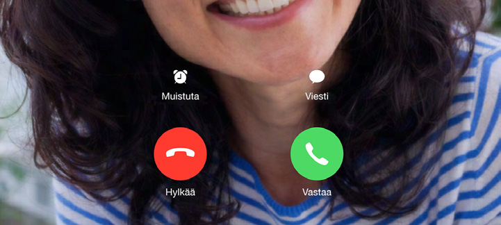 Voit myös avata Yhteystiedot napauttamalla ja aloittaa puhelun sieltä käsin. Aloita uusi FaceTime-puhelu napauttamalla kuvaketta.