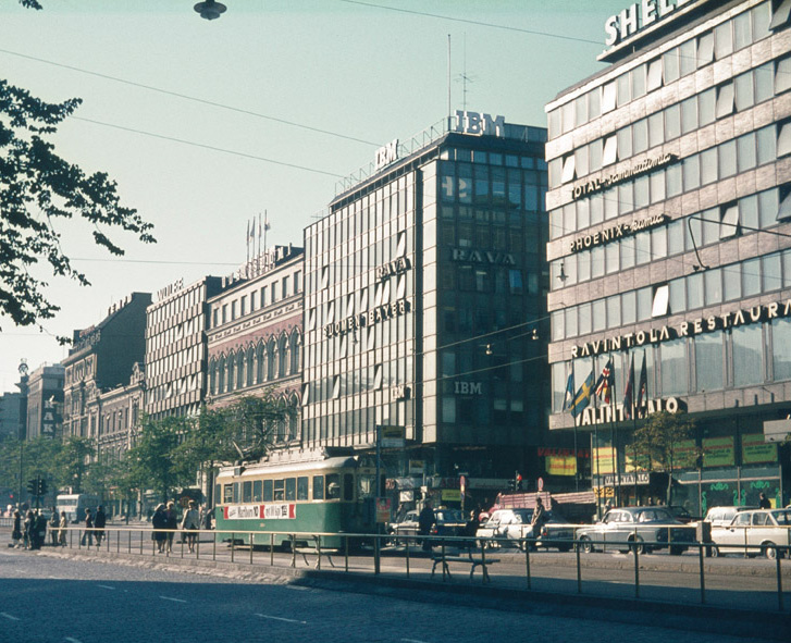 KATUOSOITE: MANNERHEIMINTIE 4 KÄYTTÖÖNOTTOVUOSI: 1965 KIINTEISTÖTUNNUS: 091-004-0062-0008 PYSYVÄ RAKENNUSTUNNUS: 565 SUUNNITTELIJA: SIMBERG, KURT RAKENNUTTAJA: WULFF OY AB ALKUPERÄISKÄYTTÖ: TOIMISTO-