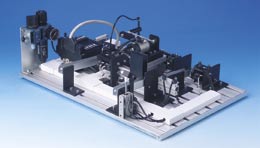 Automaatio 87 T14010009 Asennusmoduuli Moduuli vastaanottaa värin perusteella erotellut ja poratut jojon puolikkaat.