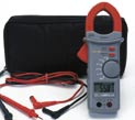 T18100011 NI 30 Mittausalueet: AC-virta 10 ma 300 A, tarkkuus 1,0%+3d DC-virta 10 ma 300 A, tarkkuus 2,0%+2d AC-jännite 100 µv 600 V, tarkkuus 1,5%+5d DC-jännite 100 µv 600 V, tarkkuus 0,5%+2d
