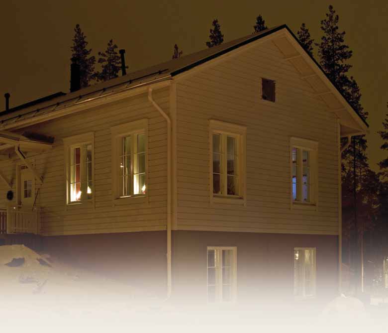 Matalaenergiatalo perinteisellä tyylillä Matalaenergiatalojen ulkonäkö voi olla hyvinkin erilainen. Jyväskylään rakennettu talo edustaa perinnetalotyyliä.