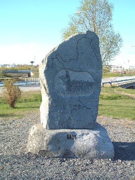 Haaparannalla sijaitseva vuoden 1808-1809 uhrien muistomerkki. Nykyisen Ruotsin puoleiset sotilashaudat ovat tiedossa ja suurin osa vielä löydettävissäkin.