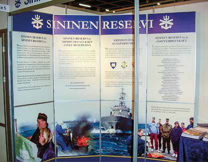 Järjestöt Sininen Reservi Linnakeveneitä koulutus Sirpa Holma Merivoimat poistaa lähivuosina linnakeveneet käytöstään ja luovuttaa yhteensä kuusi venettä MPK:n meripuolustuspiirille.