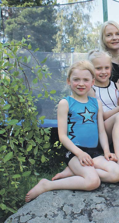 Kokenut konkari on jälleen kovassa kunnossa Naisten telinevoimistelun viisinkertainen suomenmestari ja olympiaedustaja nauttii edelleen voimistelusta ja kovasta treenistä.