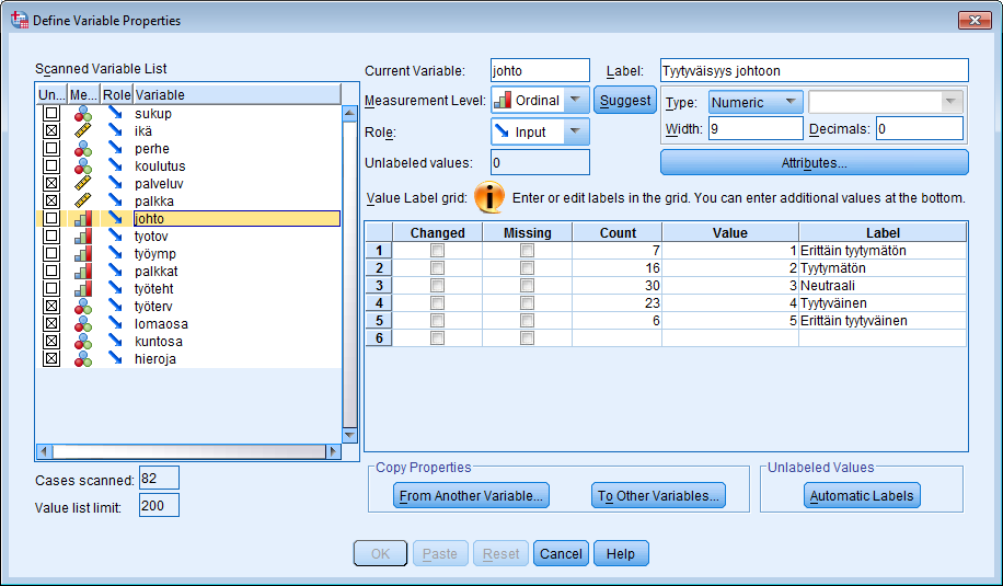 IBM SPSS Statistics 21 7 1.6 Aineiston tarkistaminen Kannattaa tarkistaa aineisto toiminnolla Data - Define Variable Properties. 1. Valitse Data - Define Variable Properties, jolloin aukenee Define Variable Properties -ikkuna.