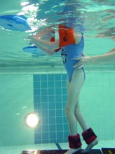 Vedessä liikkuminen antaa valmiuksia myös muuhun liikuntaan. Allasharjoittelua voi hyödyntää lisäosana tai vaihteluna esimerkiksi fysioterapiassa.