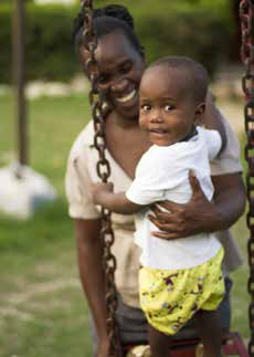 SOS-Lapsikylä aloittaa 1968 aktiivisen toimintansa Haitilla. SOS-lapsikylään Santoon 1979 rakennetaan 19 taloa, joissa pidetään huolta 180 lapsesta.