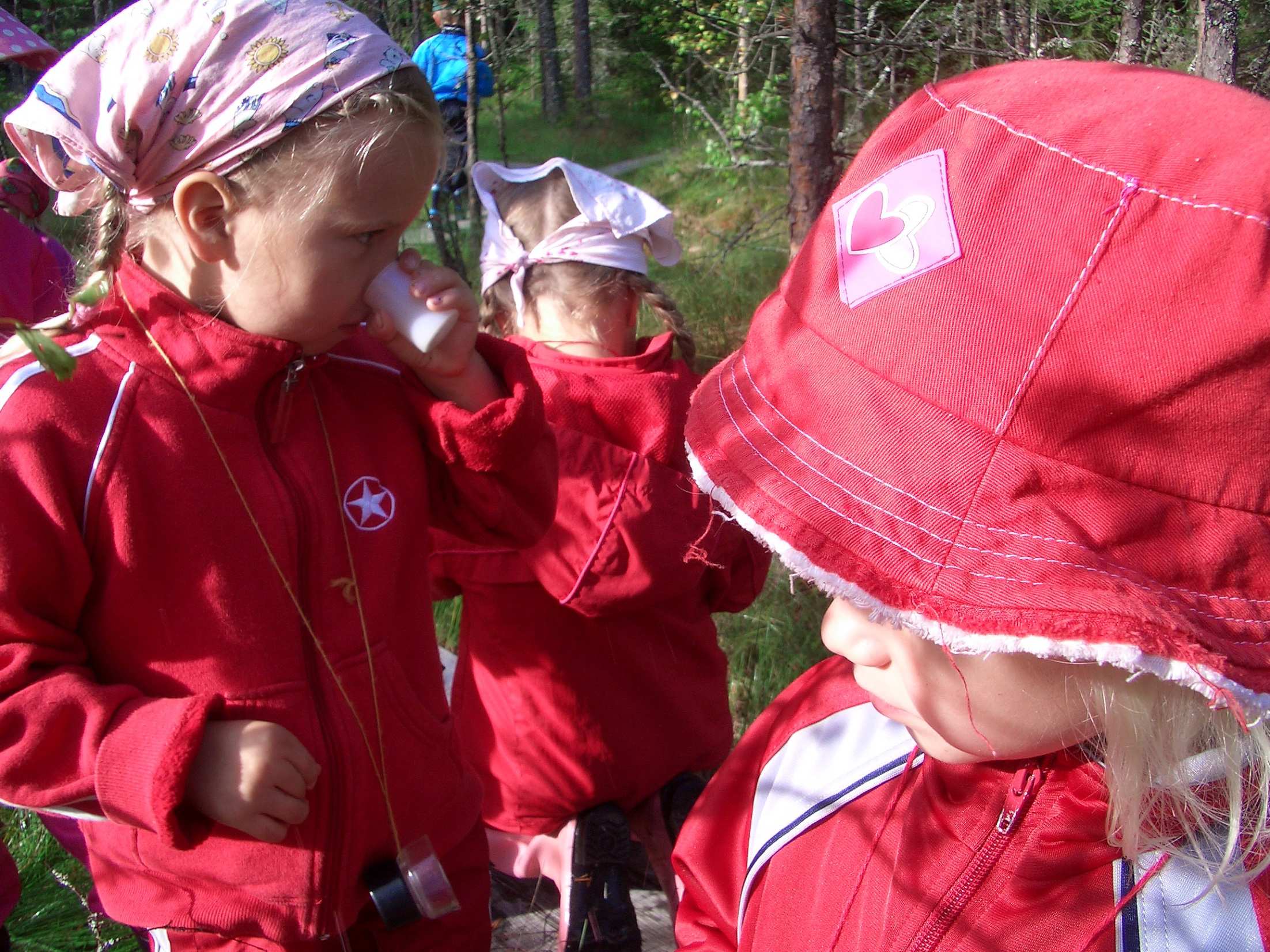 ESIOPETUKSEN PEDAGOGINEN TOTEUTTAMINEN Leikki Leikillä on keskeinen asema lapsen kehityksessä. Leikille annetaan aikaa, tilaa ja rauhaa.