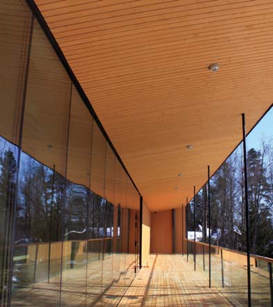 Palosuojattua puuta US Woodille myönnetty ensimmäisenä Suomessa massiivipuupaneelien palosuojamaalaussertifikaatti.