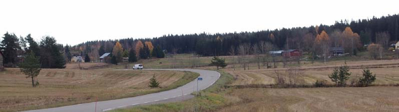 Mustolan jälkeen kaikki liittymät ovat tasoliittymiä Nuijamaalle asti. Osuudella Mustola Soskua kaksikaistaisen valtatien nopeusrajoitus on 80 km/h.