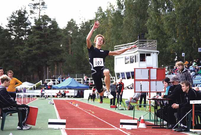 Muuan kauempaa tullut opiskelija kertoi, että täällä on mahtavat harjoittelumahdollisuudet eikä koskaan tarvitse harjoitella yksin: aina löytyy dsamanhenkisiä kavereita ja treeniseuraa, kertoo