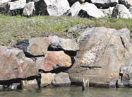 Suomenlinnan vedenalaisen kulttuuriperinnön nykytilan selvitystyö on Museoviraston meriarkeologian yksikön ensimmäinen suurehko tutkimus. Se pyrkii tekemään vedenalaisen maailman näkyvämmäksi.