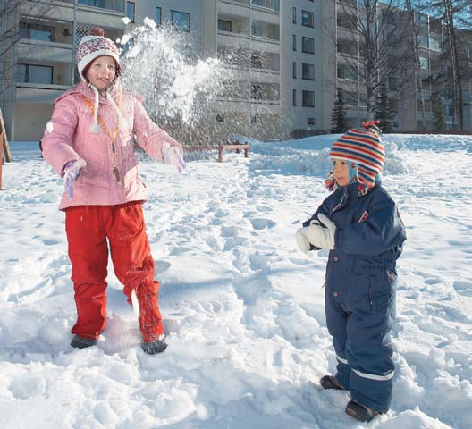 Kontulasta sanottua Täällä on ihana luonto. (Jonna Adam, Helsingin Sanomat 28.3.